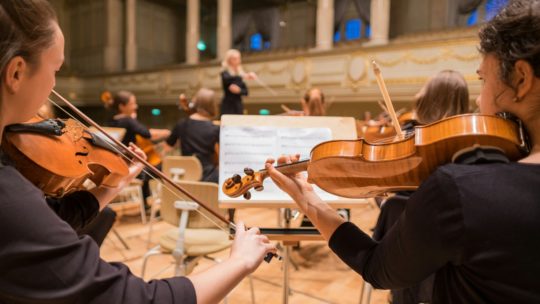 Plongez dans l’essence de la musique classique : une introduction pour les nouveaux auditeurs
